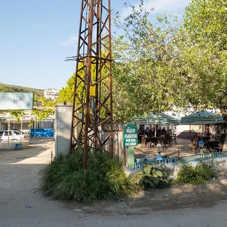 Huzur Ve Cay Bahcesi בורסה