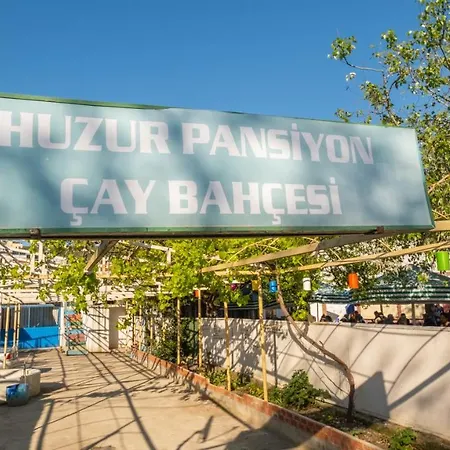 Huzur Ve Cay Bahcesi בורסה