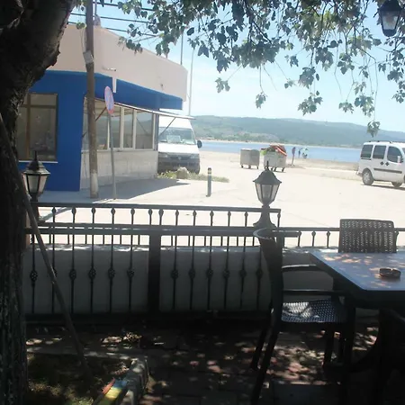 Huzur Ve Cay Bahcesi Homestay *